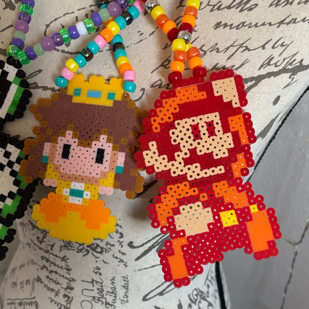 Nintendo Glow‑in‑the‑Dark Beaded Rave Necklace Set — 3‑Piece Multi‑Color Gaming - Picture 3 of 3